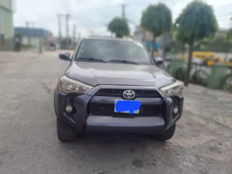 Toyota 4Runner - 2014