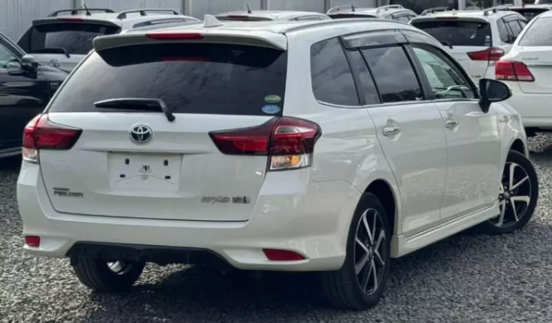 Toyota Fielder    - 2018