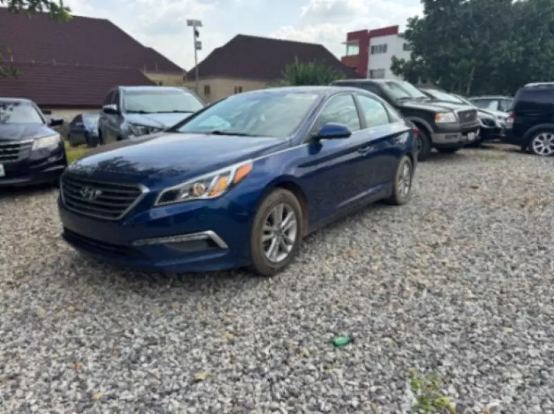 Hyundai Sonata   - 2015