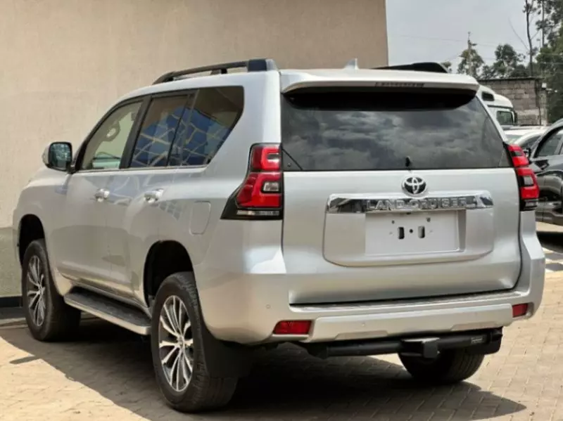 Toyota Landcruiser Prado   - 2018