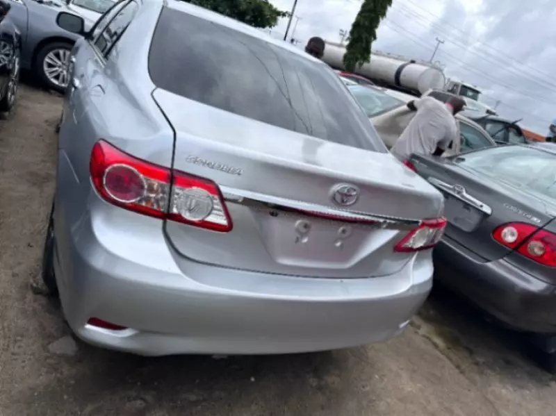 Toyota Corolla   - 2013