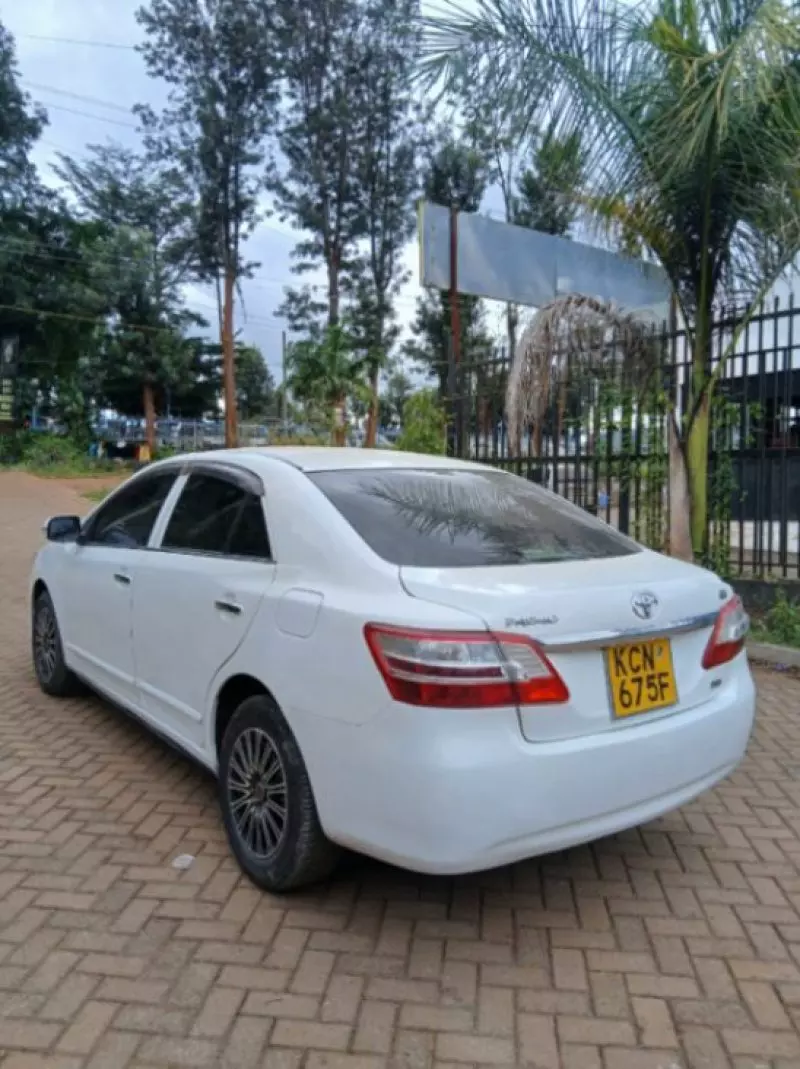 Toyota Allion    - 2011