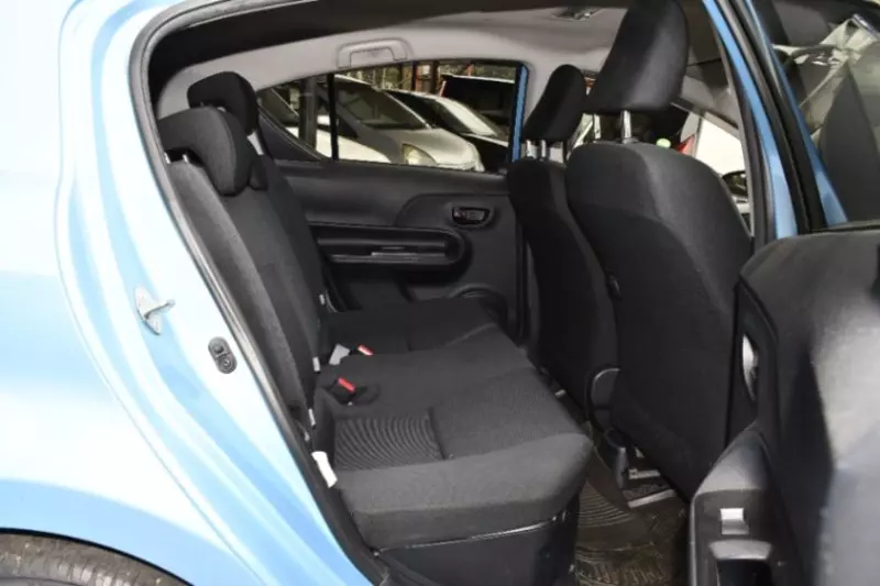 Toyota Aqua   - 2016