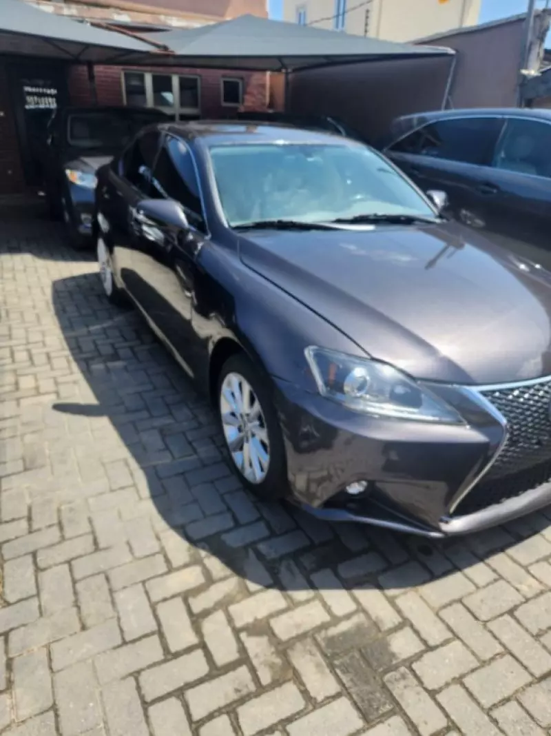 Lexus IS 250   - 2009