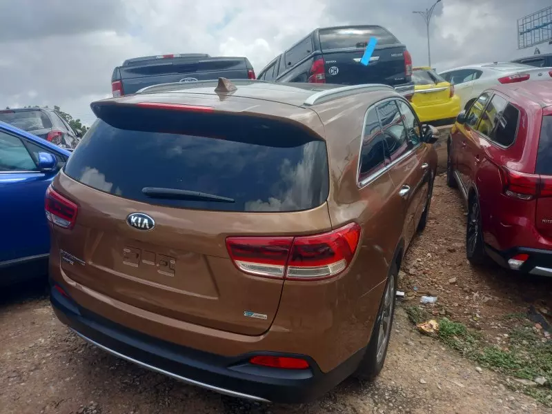 KIA Sorento   - 2015