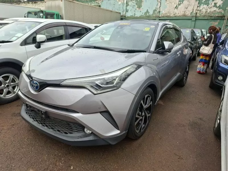 Toyota C-HR   - 2017