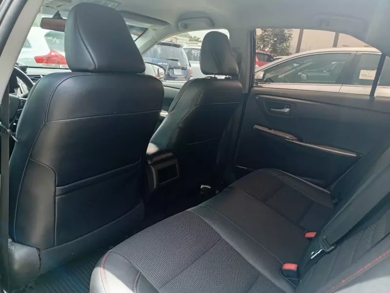 Toyota Camry   - 2016