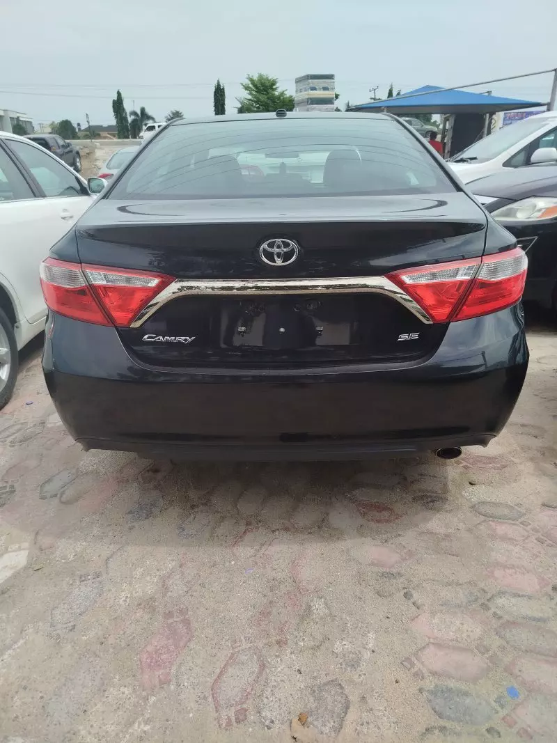Toyota Camry   - 2015