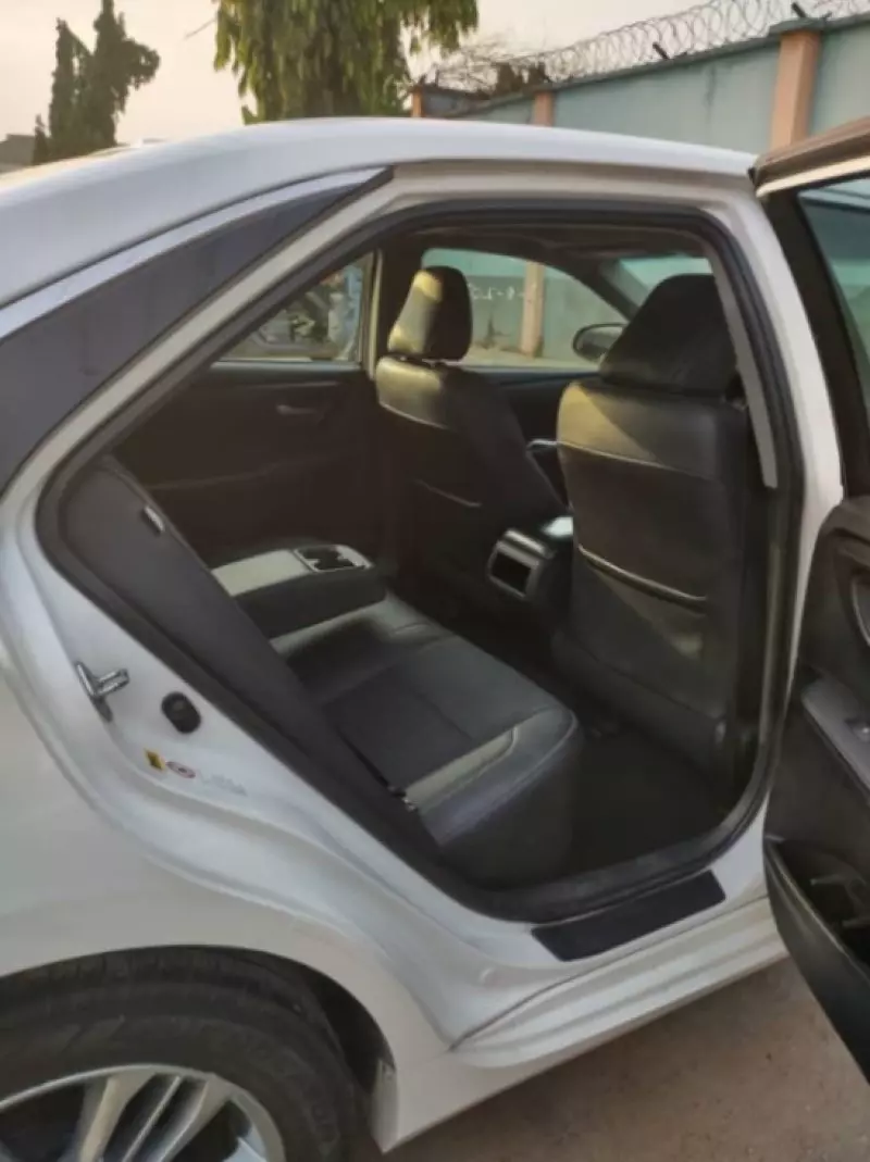 Toyota Camry   - 2015