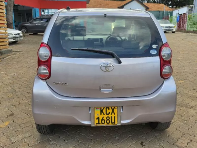 Toyota Passo   - 2012