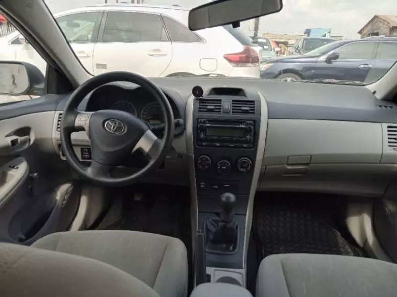 Toyota Corolla   - 2013