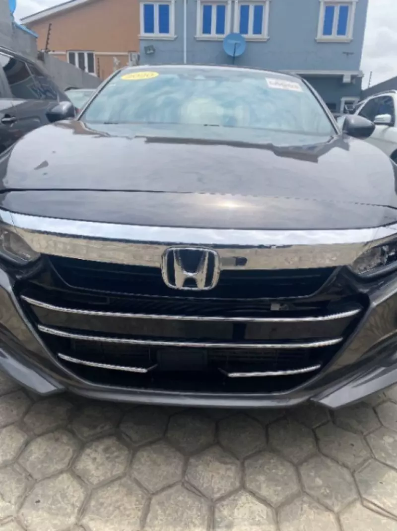 Honda Accord   - 2020