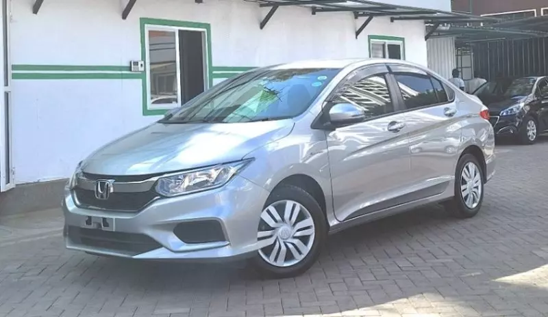 Honda Grace    - 2018