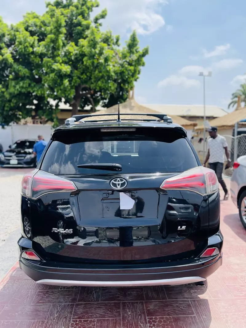 Toyota RAV 4   - 2014