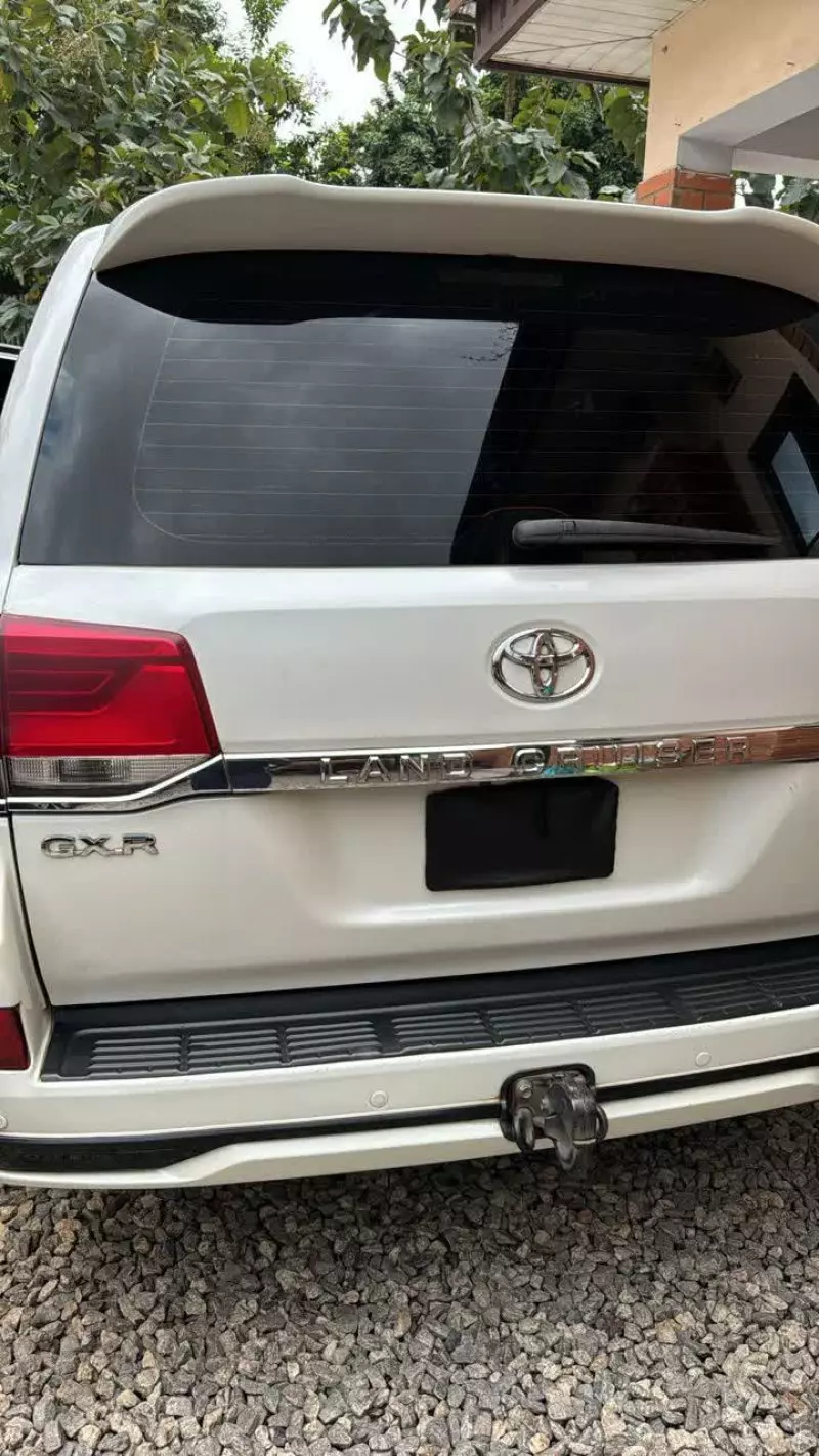 Toyota Land Cruiser   - 2017
