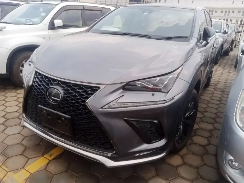 Lexus NX 200   - 2018