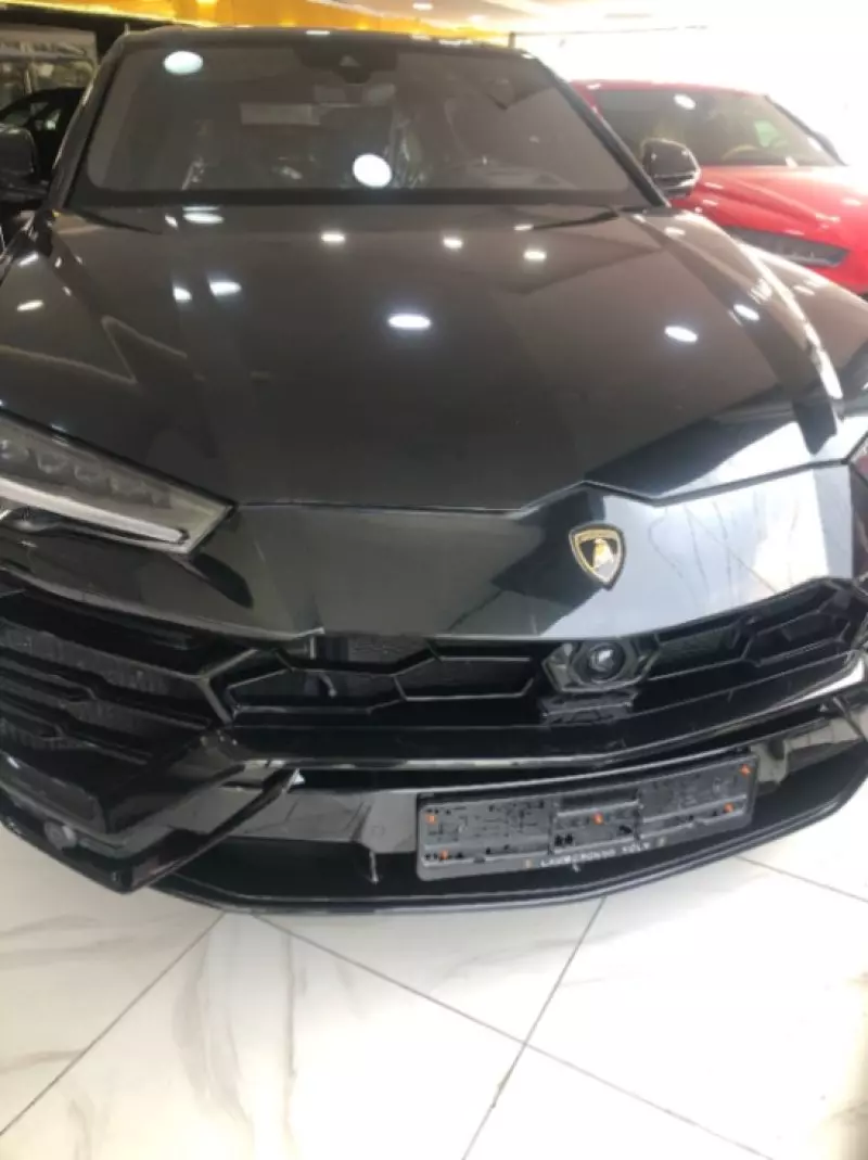 Lamborghini Urus   - 2024