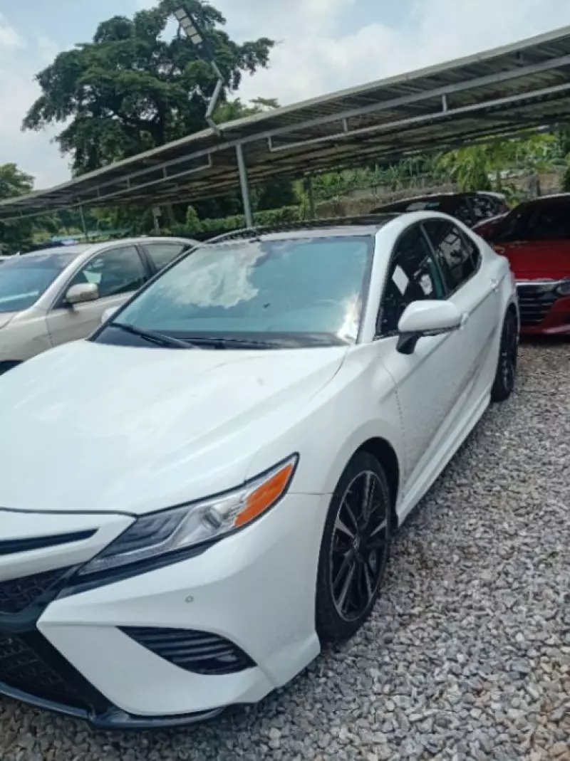 Toyota Camry   - 2019