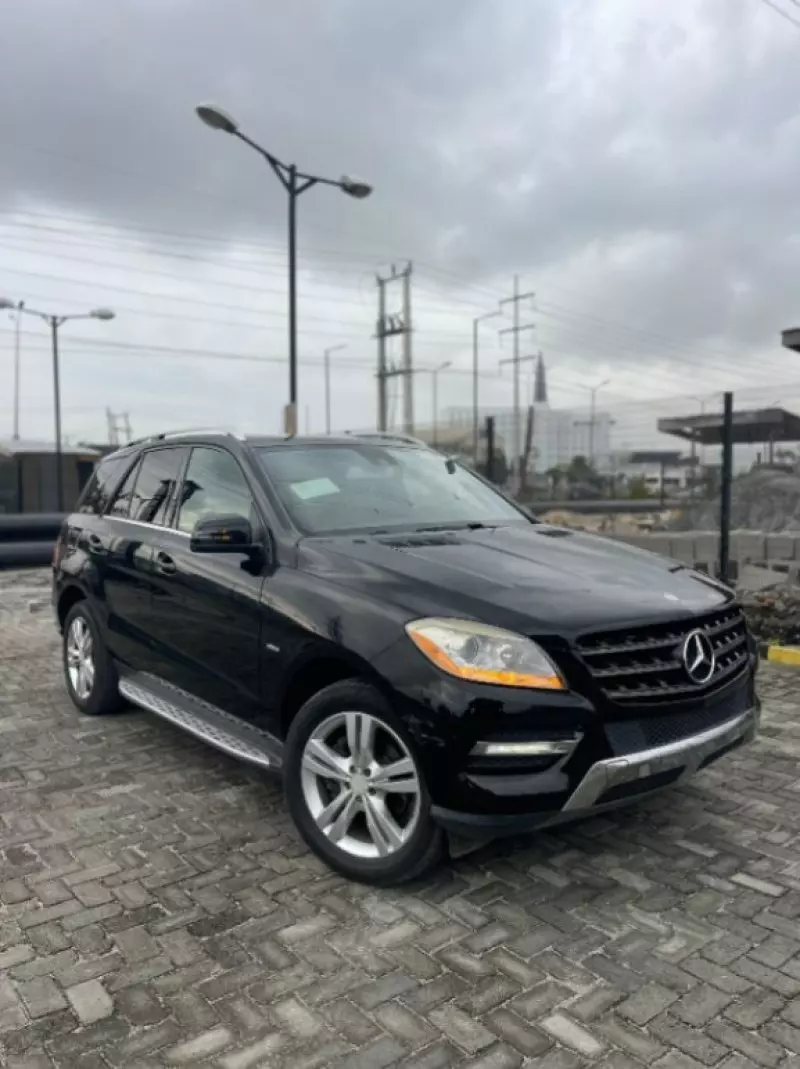 Mercedes-Benz ML 350   - 2012