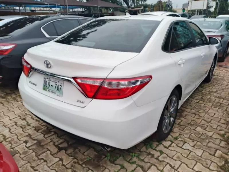 Toyota Camry   - 2015