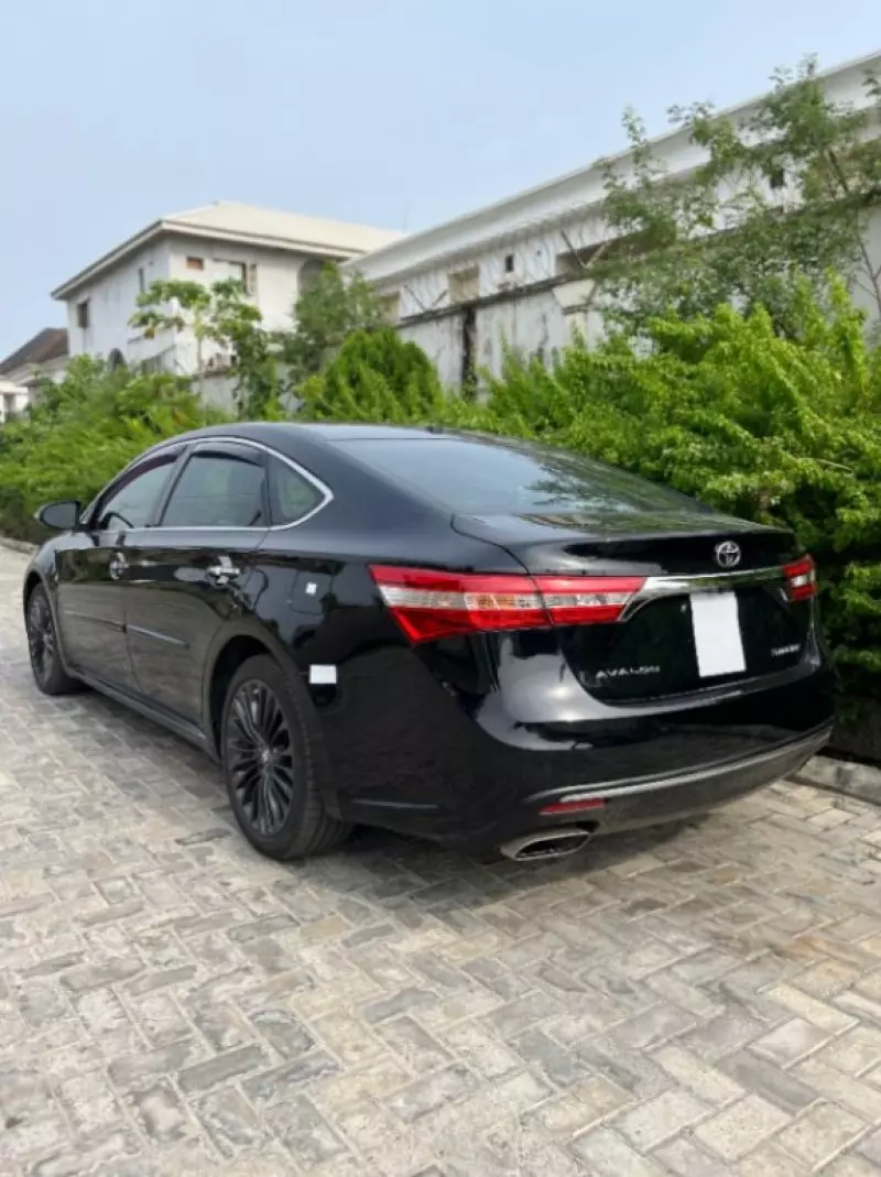 Toyota Avalon
