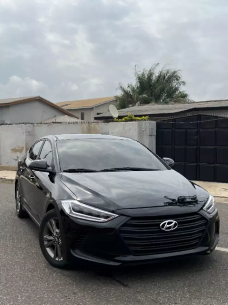 Hyundai Elantra   - 2017