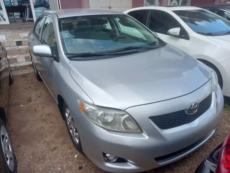 Toyota Corolla - 2010