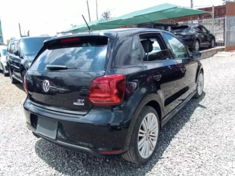 Volkswagen Polo   - 2019