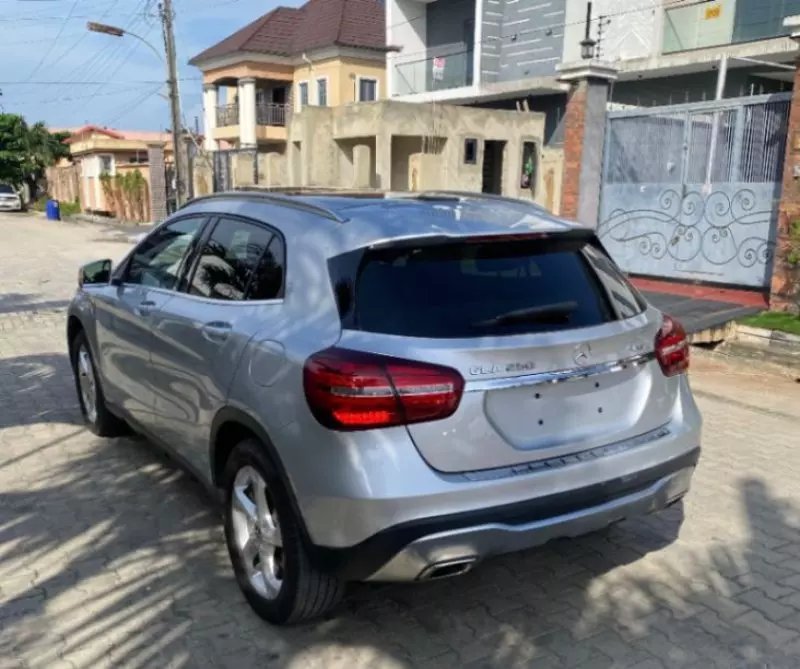 Mercedes-Benz GL 350   - 2020