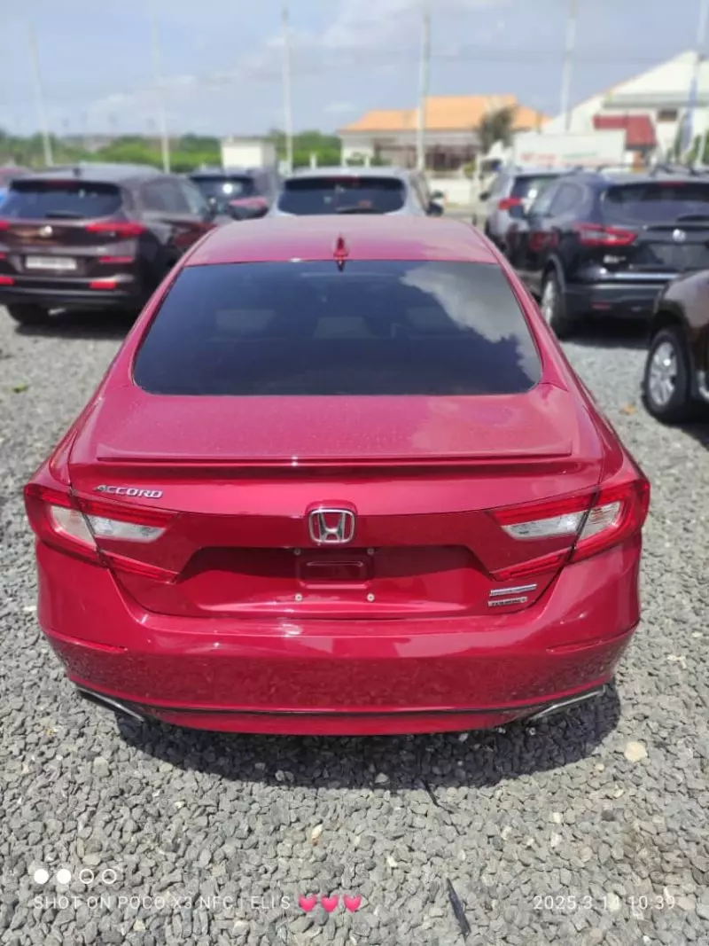 Honda Accord   - 2018
