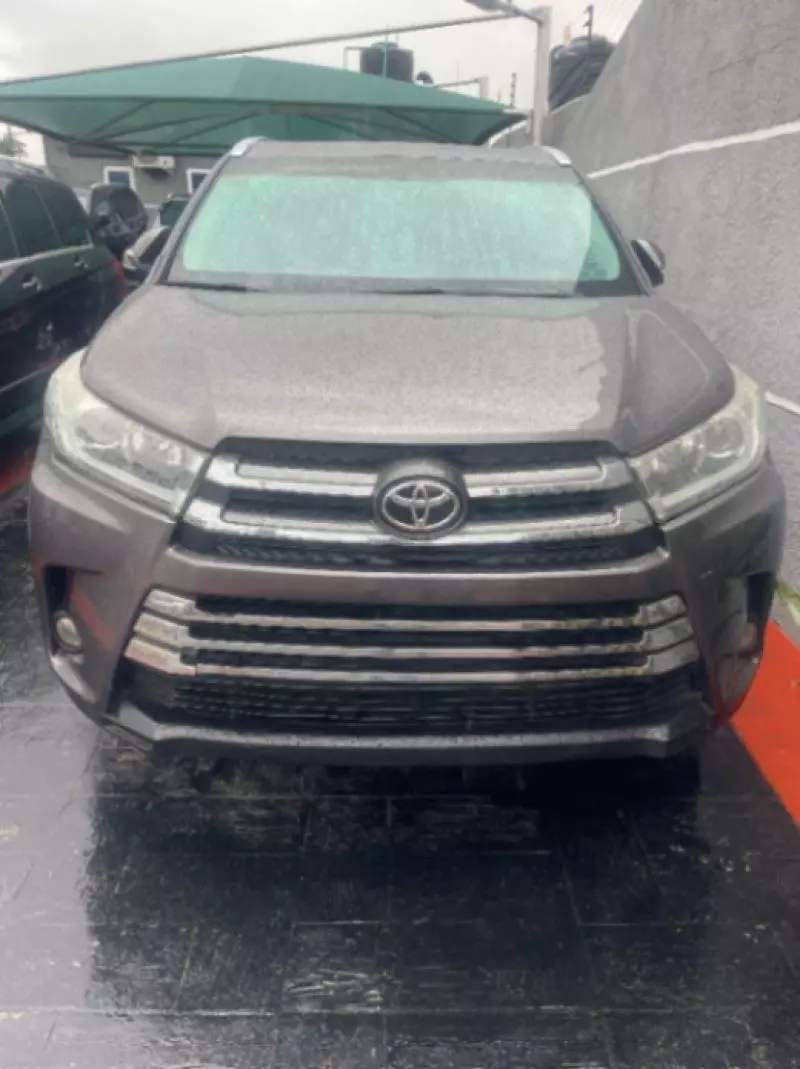 Toyota Highlander   - 2009