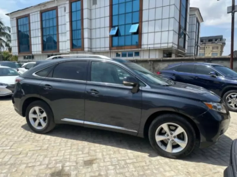 Lexus RX   - 2010