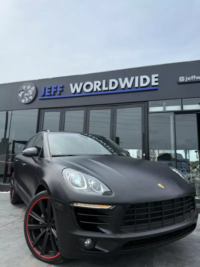 PORSCHE Macan   - 2015