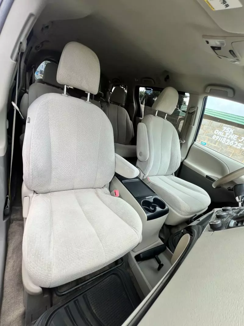 Toyota Sienna   - 2012