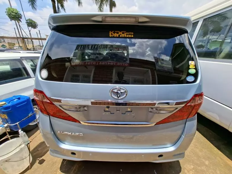 Toyota Alphard   - 2013