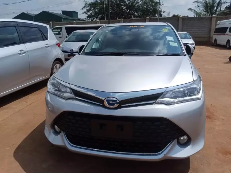 Toyota Fielder hybrid    - 2016
