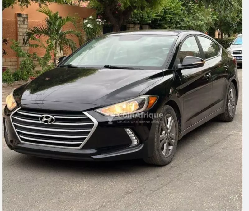 Hyundai Elantra   - 2018