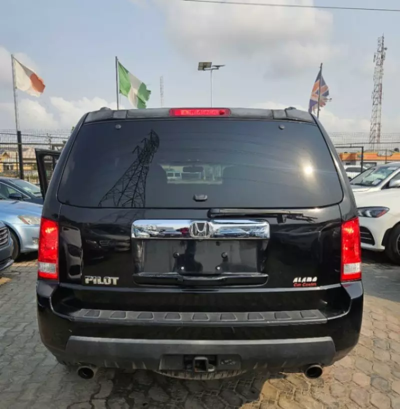 Honda Pilot   - 2011