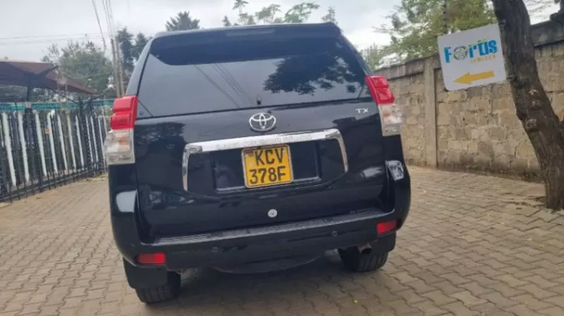 Toyota Landcruiser Prado   - 2012