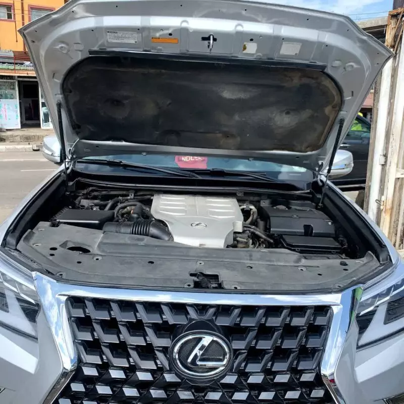 Lexus GX 460   - 2011