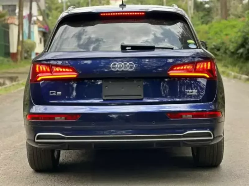 Audi Q5   - 2018