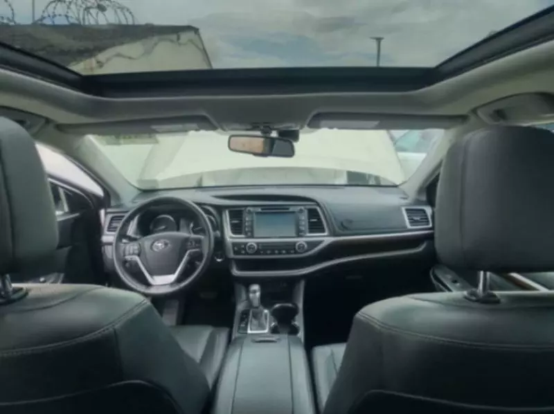 Toyota Highlander   - 2015