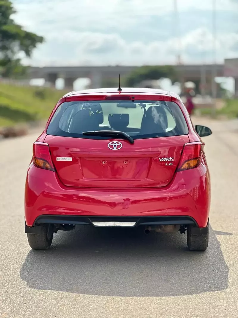 Toyota Yaris   - 2015
