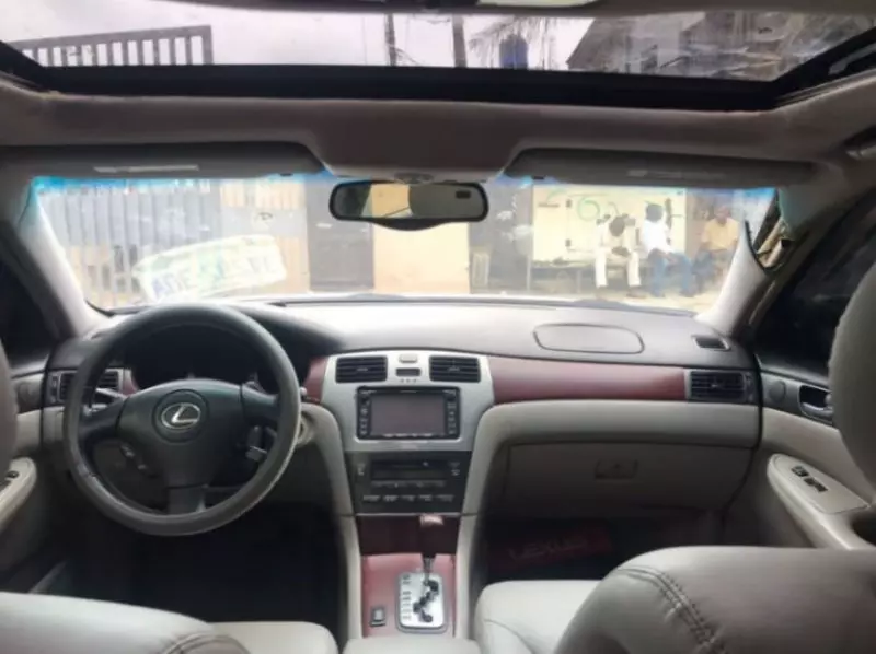 Lexus ES 330   - 2004