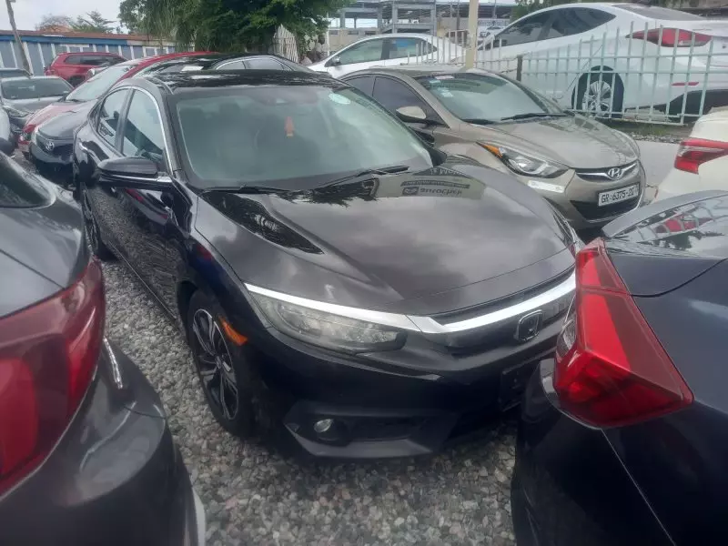 Honda Civic   - 2018