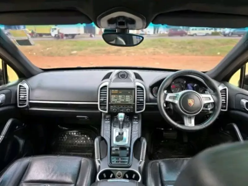 PORSCHE Cayenne   - 2013
