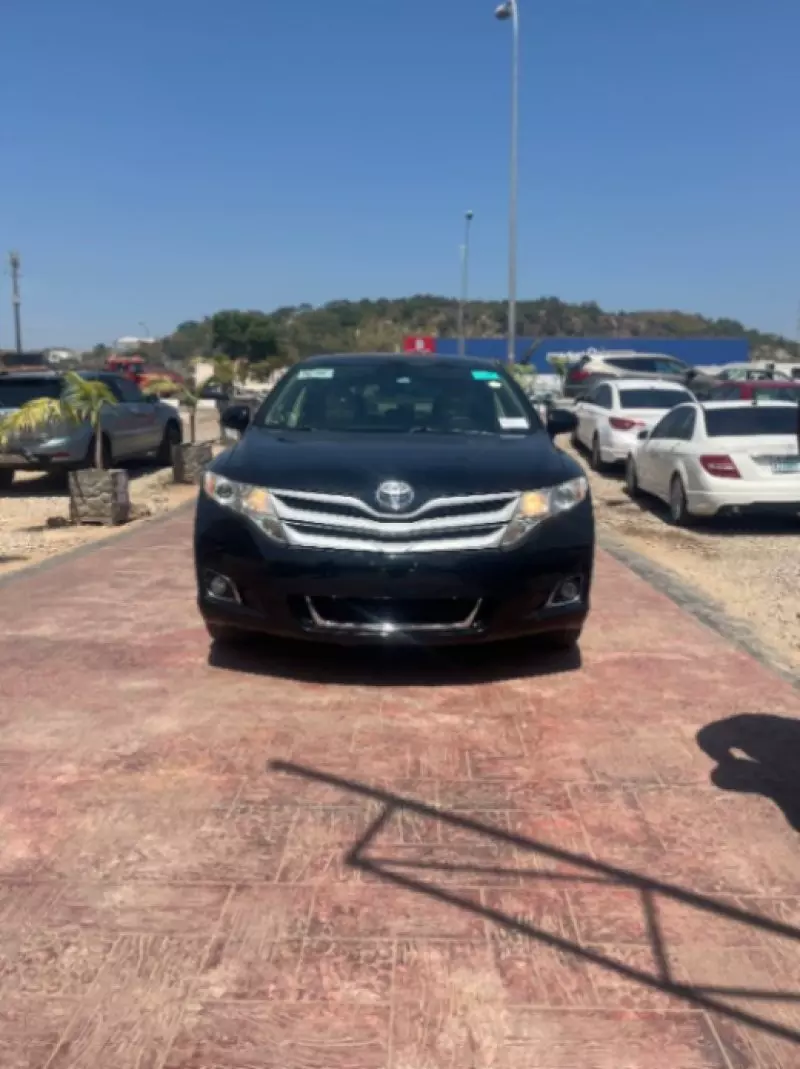 Toyota Venza   - 2013