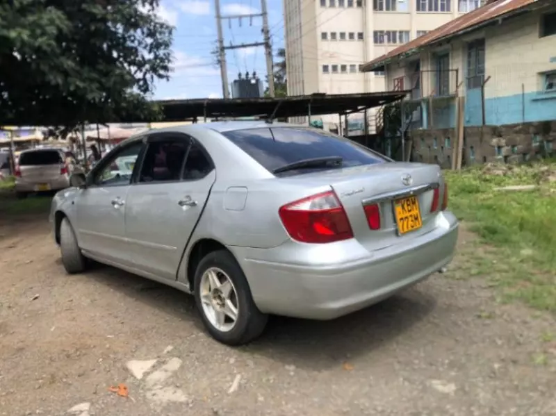 Toyota Premio    - 2006