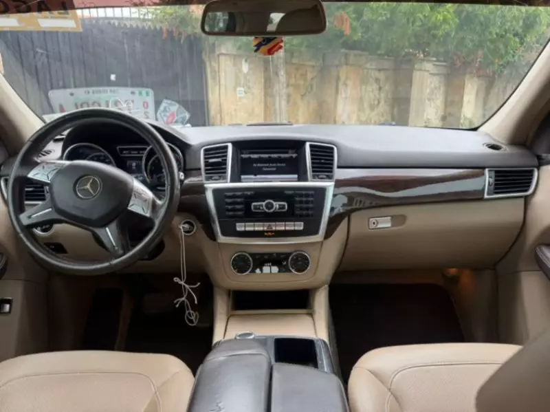 Mercedes-Benz ML 350   - 2013