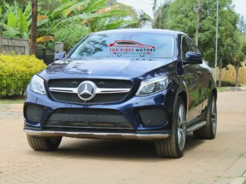 Mercedes-Benz GLE 300   - 2016